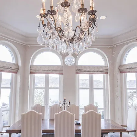 Couette-café Charlotte 5*